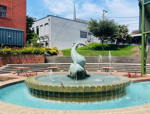 Lynchburg Community Market