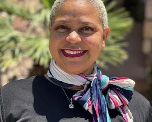 Dr. JoAnne Curry, DDS