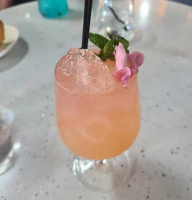 Lush Cafe And Lounge