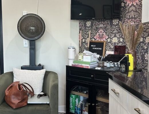 Le Blanc Salon Suites